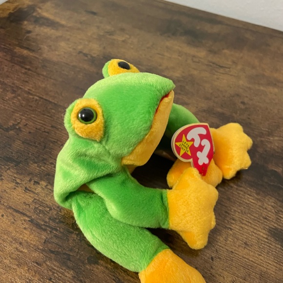 Ty Beanie Baby * Smoochy the frog * Date of birth: Oct 1 1997 * - Picture 4 of 9